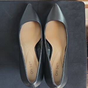 ON.34th Mariah Pumps